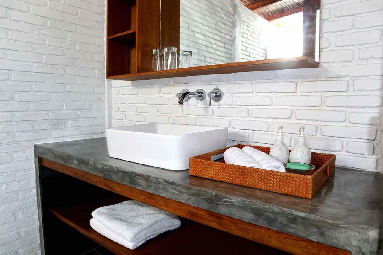White Sands Beach Resort Lembeh Bitung Zewnętrze zdjęcie