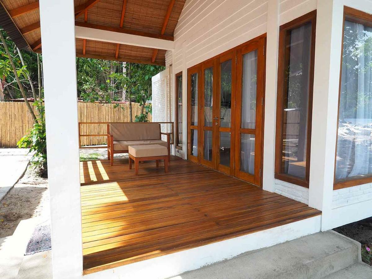 White Sands Beach Resort Lembeh Bitung Zewnętrze zdjęcie