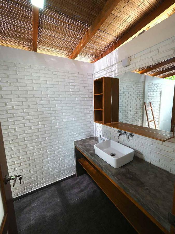 White Sands Beach Resort Lembeh Bitung Zewnętrze zdjęcie