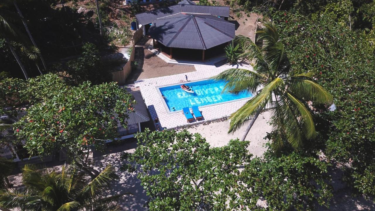 White Sands Beach Resort Lembeh Bitung Zewnętrze zdjęcie